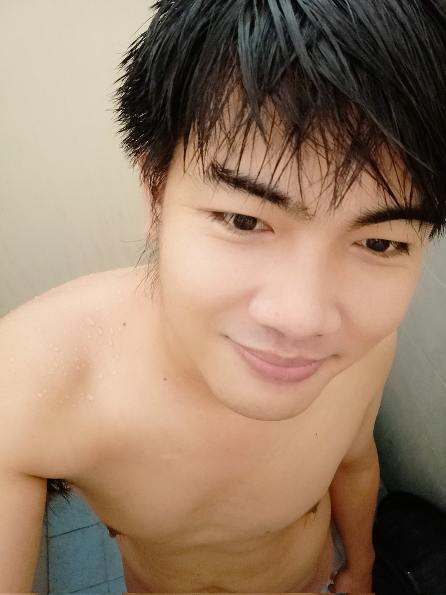 gPongpat's tweet photo. คืนนี้!!! ว่าไง?? เห็นด้วยไหมจ๊ะ😅😅😅#บางปู #โสดเกินปุ้ยมุ้ย https://t.co/c7BVfgJQ1H