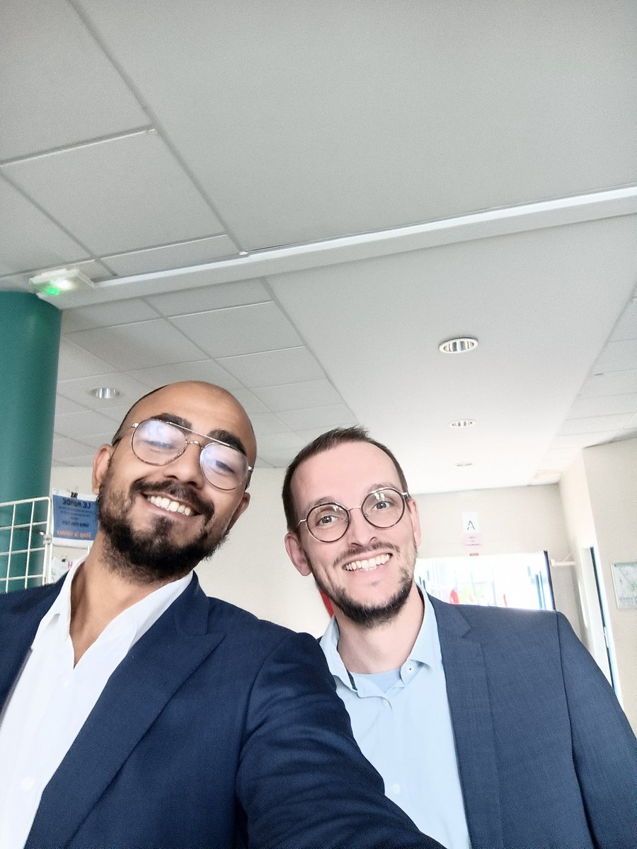 Tous en bleu au collège Boieldieu. 
Un très grand merci aux élèves et aux adultes qui ont majoritairement joué le jeu ! 
Nous souhaitons bonne chance pour la coupe du monde de rugby à nos bleus que nous soutenons à notre manière ce jour ! 
Allez les bleus !! 💪❤️