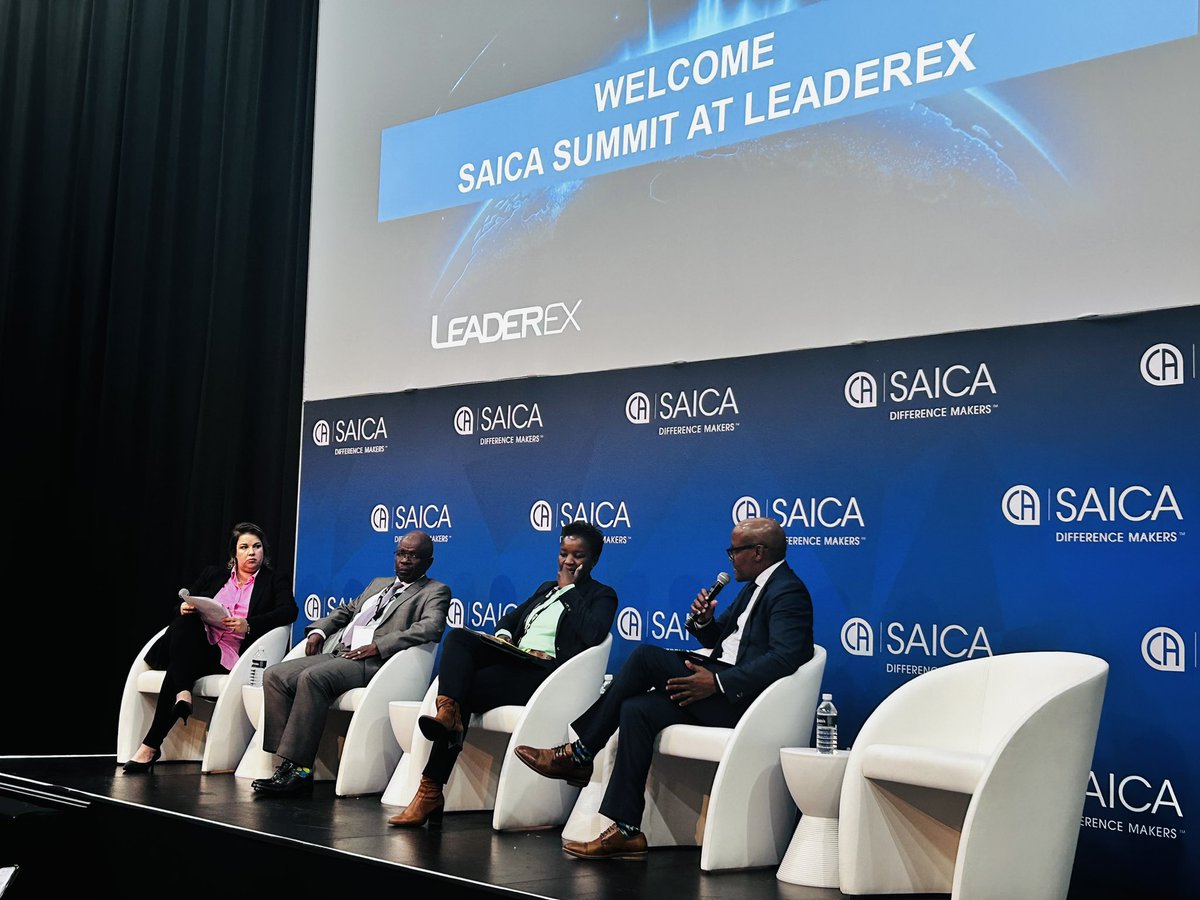 BusinessUnitySA's tweet photo. A compelling panel discussion at #SAICASummit at #Leaderex. Facilitated by Mandy Wiener from @Radio702, featuring insights from Busisiwe Mavuso (BLSA), Freeman Nomvalo (SAICA), & Prof Wiseman Nkuhlu (KPMG). Topic: 'Have we done enough to root out corruption in South Africa?' πΏπ¦π https://t.co/Wd2KzzD51o