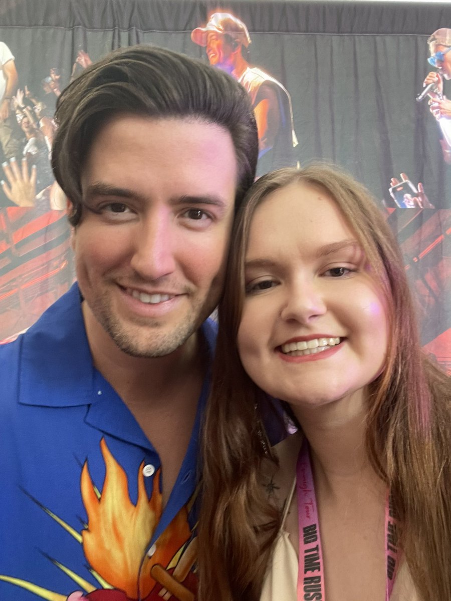 Callie04296787's tweet photo. Happy Birthday @1LoganHenderson ! I hope you have the best day because you absolutely deserve it! Thank you for everything you do for us and making me feel so special all summer 🫶🏼💕 https://t.co/R2sewfNicj