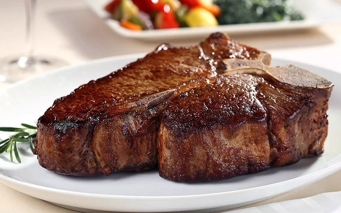 Mangan150's tweet photo. A good way to see what might be "health food" is to ask what you can survive and thrive on indefinitely if you only ate that one food.

Not fruits and vegetables or whole grains, you'd have serious nutritional deficiencies.

But you can survive and thrive indefinitely on meat. https://t.co/NA0KOYxU86