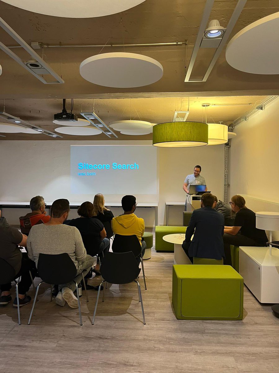 _sug_de's tweet image. @halbherz kicks off the talks for today at #sugde: #SitecoreSearch insights! 
#sitecore #sitecorecommunity