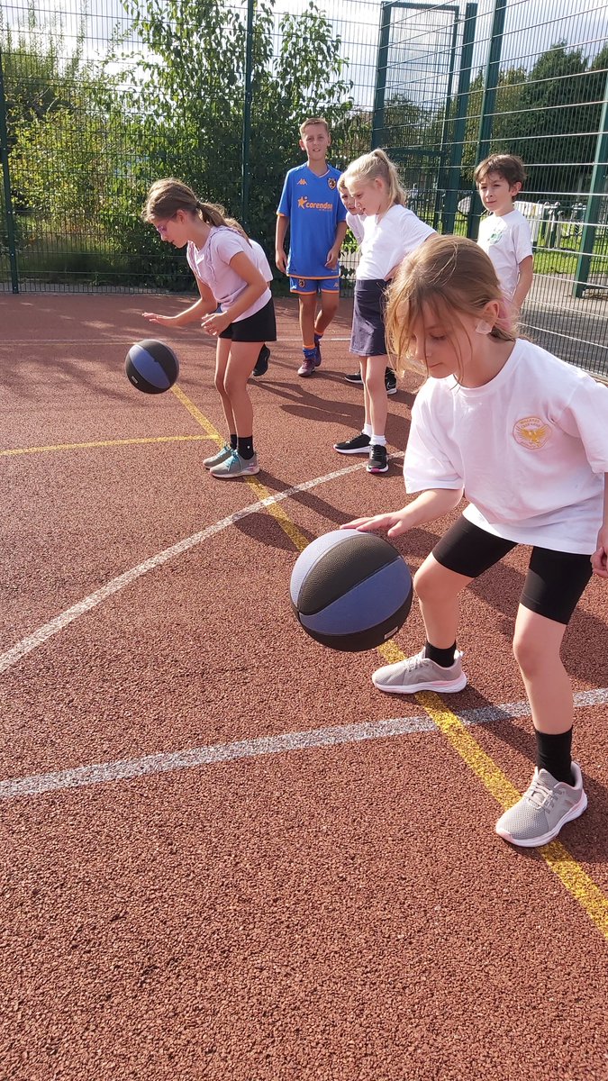 Basketball club was back after school last night, it was great to see some new faces learning skills! #wclpsPE