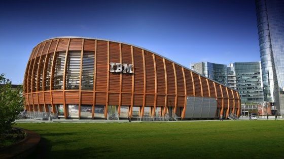 ua01460's tweet image. 🏁al via l&apos;attesissimo  #ThinkMilano di 
 nella cornice degli #IBMStudios in piazza Gae Aulenti.

L&apos;ecosistema #IBM si incontrerà per parlare di come il digitale contribuisca alla qualità del reale senza perdere di vista etica e sostenibilità.

@IBM @IBMItalia 

#DigitalForReal