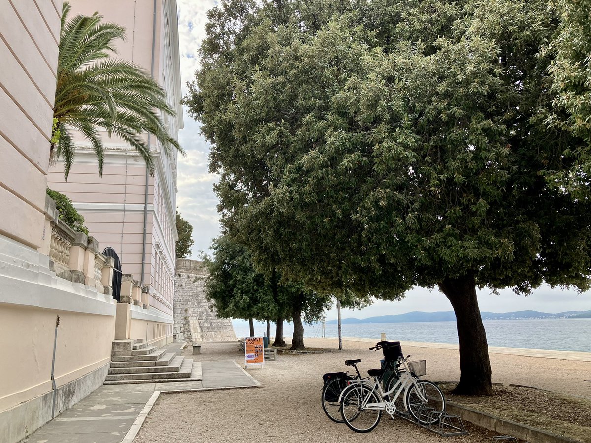 MartiDvorak's tweet photo. Well, I could definitely get used to work in this kind of environment 😍 #vitaminsea #Pubmet2023 #10yearsofpubmet https://t.co/ByRTPr45ha