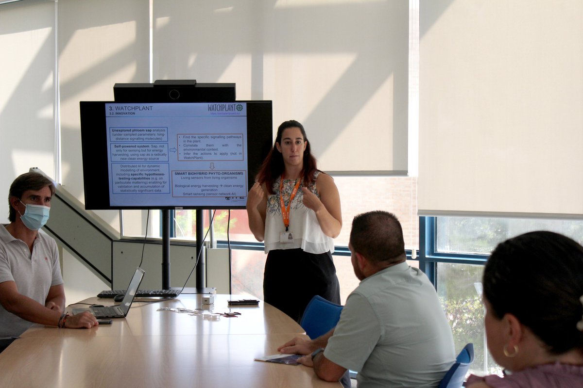 Redit_es's tweet photo. @comunidadUNACR @ibv_org @UPV Ayer por la tarde también pudieron visitar el @itenergia, donde se explicó como funciona un #institutotecnológicoREDIT y se profundizó en la experiencia derivada del proyecto #WatchPlant financiado por la UE 💪🏻 ¡Seguimos! @comunidadUNACR https://t.co/MN2WpnSNjI