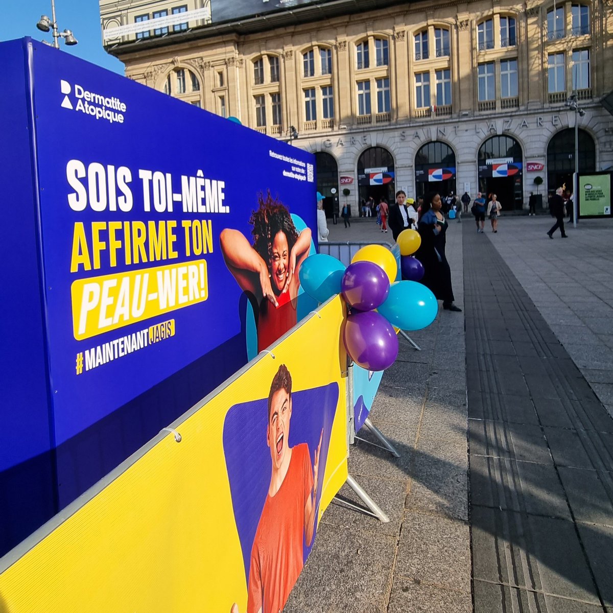 SanofiFR's tweet photo. [#Patients] Aujourd'hui, c'est la Journée mondiale de la Dermatite Atopique 🎉✨

Venez révéler votre #Peauwer sur la Cour de Rome du parvis de la gare Saint-Lazare afin de mieux connaître cette maladie de la #peau.

@asso_eczema 
#WorldADDay
#ChangeAD
#Maintenantjagis https://t.co/rXnKnFFhkD