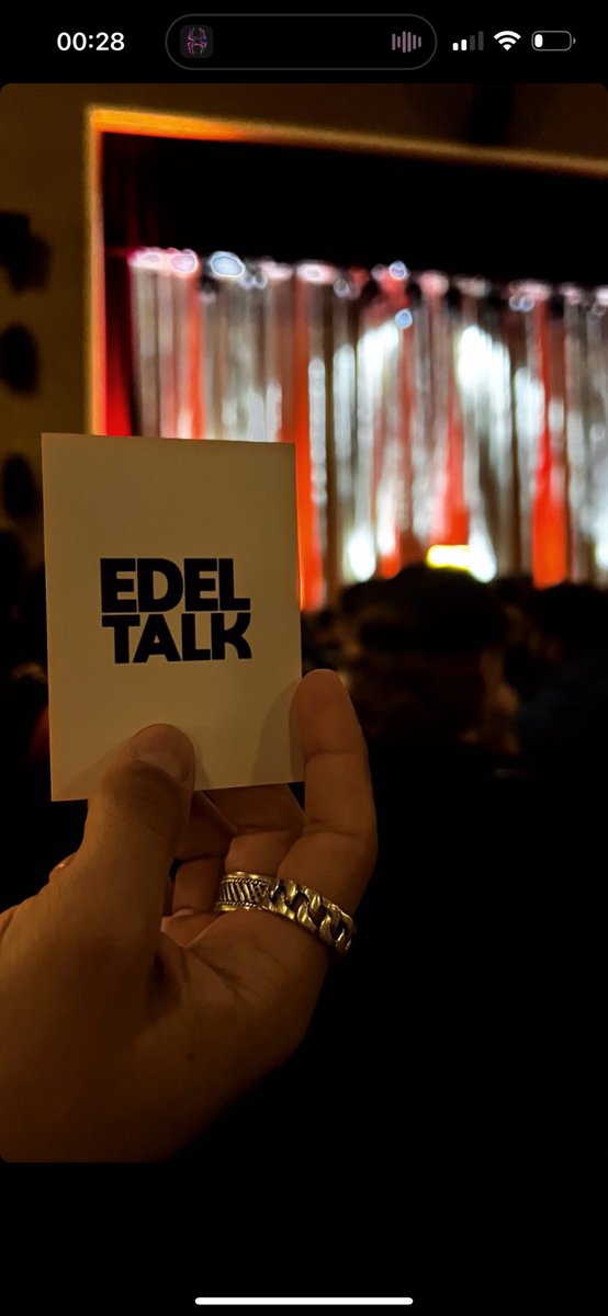 whytroxx's tweet photo. Geiler Abend! #edeltalk https://t.co/9HjwXQ2zOK