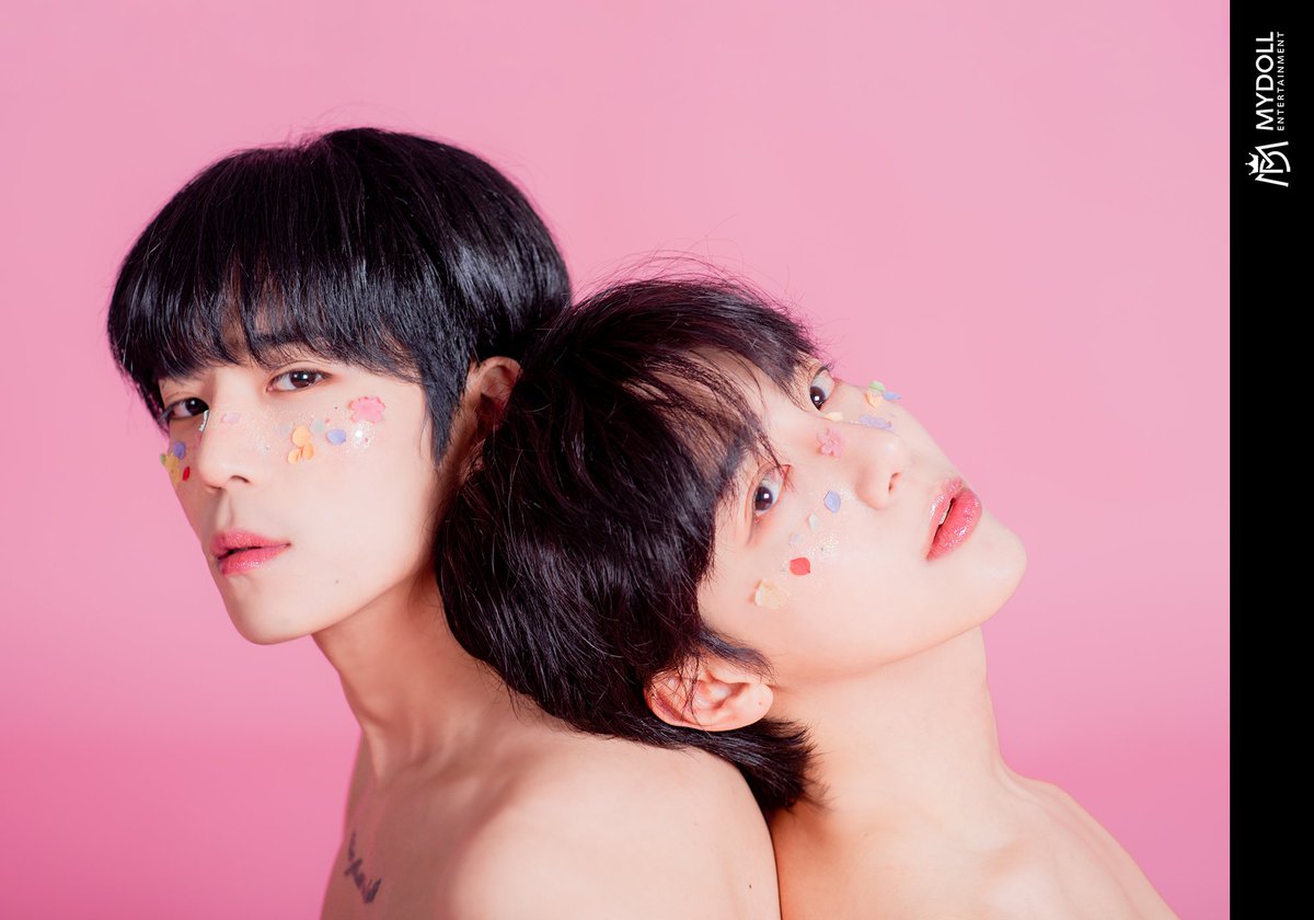 KoreafesNagoya's tweet photo. 出演者発表‼️

【TMC】11/19(日)

元Apeaceの二人、ウォンシクとスンヒョクで結成

2023年8月2日日本デビューシングル「COLOR」を発売し、オリコンデイリー9位、ウィークリー18位にランクイン✨

年内に韓国正式デビュー予定！

Instagram  https://t.co/ROI1Ls0zJv

X　@tmc_official_md 

@nagoyakr https://t.co/BKIdJf6UlD