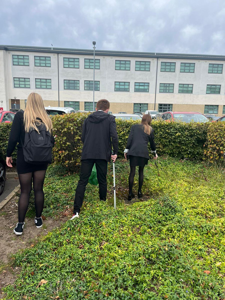 StmattsASN's tweet photo. Well done to S6 for a brilliant litterpick yesterday with the Three Towns Clean Up Crew Jean and Iain. Amazing amount from just the car park! @StMatthewsAc https://t.co/xjERuwc1EH