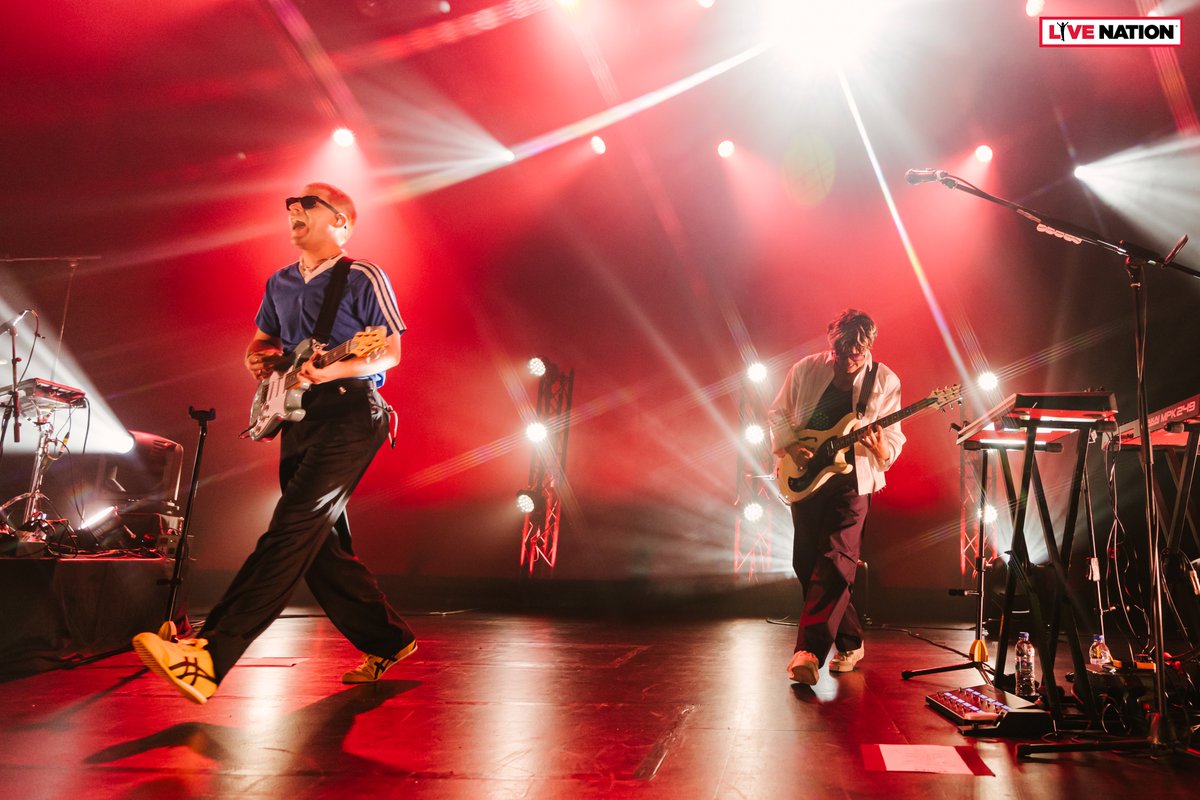 livenationsg's tweet photo. Wiping away our 'Throwback Tears' after an incredible night with Valley – their concert was so super fun! 🎶🕺🏻💃🏽  

Share your concert highlights in the comments!

More photos via 🔗 in bio  

#Valley #ValleyinSG⁠ #ValleyLiveinSingapore2023 #lostintranslationtour #livenationsg https://t.co/saTXE1W98E