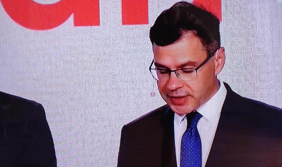 Woz_Piotr's tweet photo. A panel dyskusyjny prowadzi jeden z pijarowców PiS - #Karnowski. Jak to pisze red. @lkwarzecha, jeden z braci klęczących. To tak gwoli ścisłości i powinności odnotowania. CC @Gnoj2013 @StZerko @OgladamW https://t.co/tly34WqqfQ
