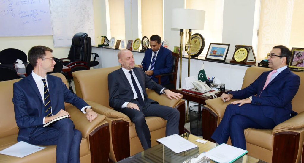 Caretaker Minister for Energy <a href="/magmmz/">Muhammad Ali</a> held a meeting with the Danish ambassador H.E. <a href="/DKinPK/">Maja Derrous Mortensen</a> today. Discussion on green and sustainable energy opportunities was held. The ambassador proposed to build bilateral relations through energy conservation and green energy.

#greenenergy