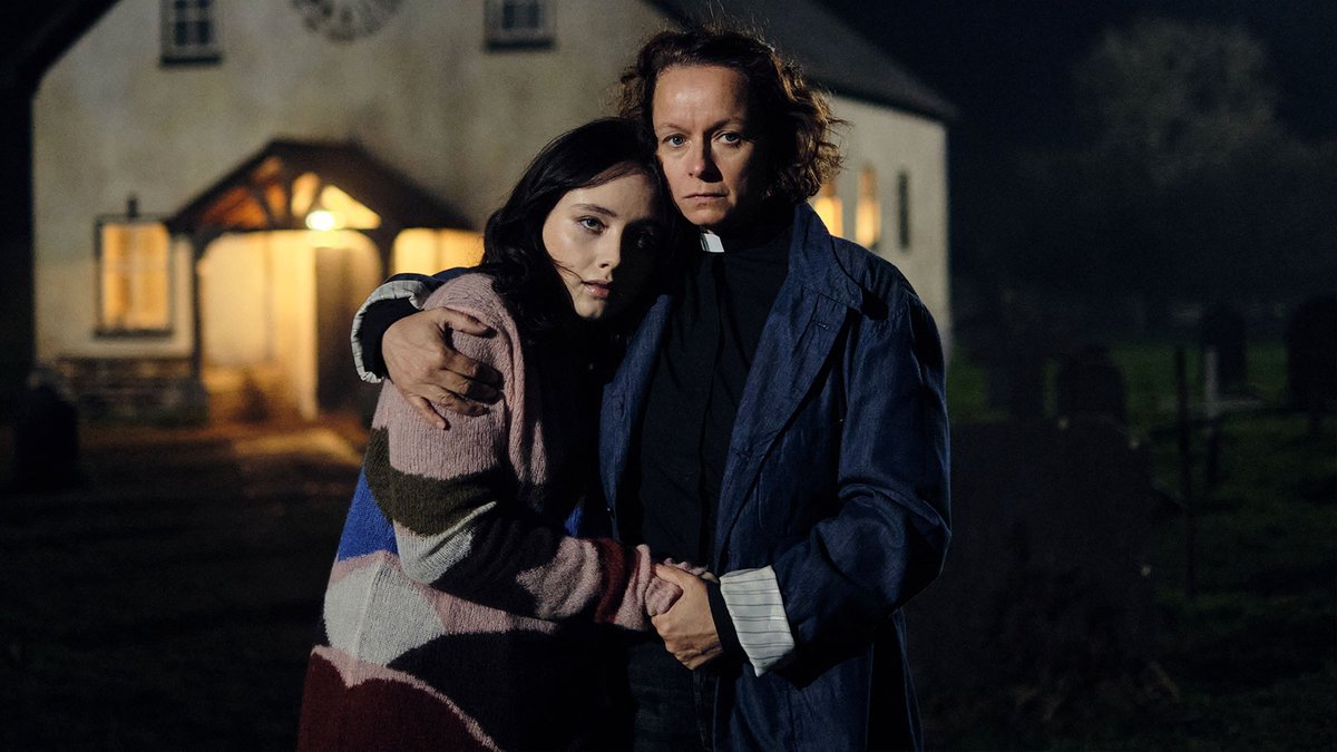 empiremagazine's tweet photo. EXCLUSIVE: Samantha Morton and Lockwood &amp; Co.'s Ruby Stokes move to a village with a dark past in Paramount+'s new horror-thriller series #TheBurningGirls.

Watch the new trailer exclusively at Empire: https://t.co/oHWhLqAJOb https://t.co/Bb0GyoQpT6