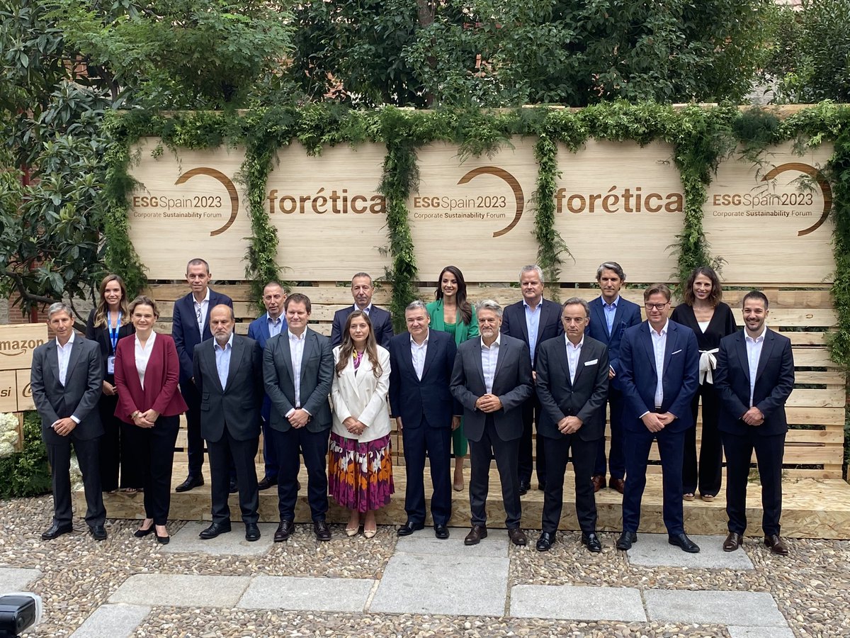 Forética (@foretica) on Twitter photo ✅ Los ponentes de #ESGSpain2023 ya se encuentran en la <a href="/FabricaTapices/">Real Fábrica Tapices</a>.
🕙 Comenzamos a las 10:00h
🎥 Síguelo en directo: youtube.com/live/YmWl7TpDf… ✅ Los ponentes de #ESGSpain2023 ya se encuentran en la <a href="/FabricaTapices/">Real Fábrica Tapices</a>.
🕙 Comenzamos a las 10:00h
🎥 Síguelo en directo: youtube.com/live/YmWl7TpDf…