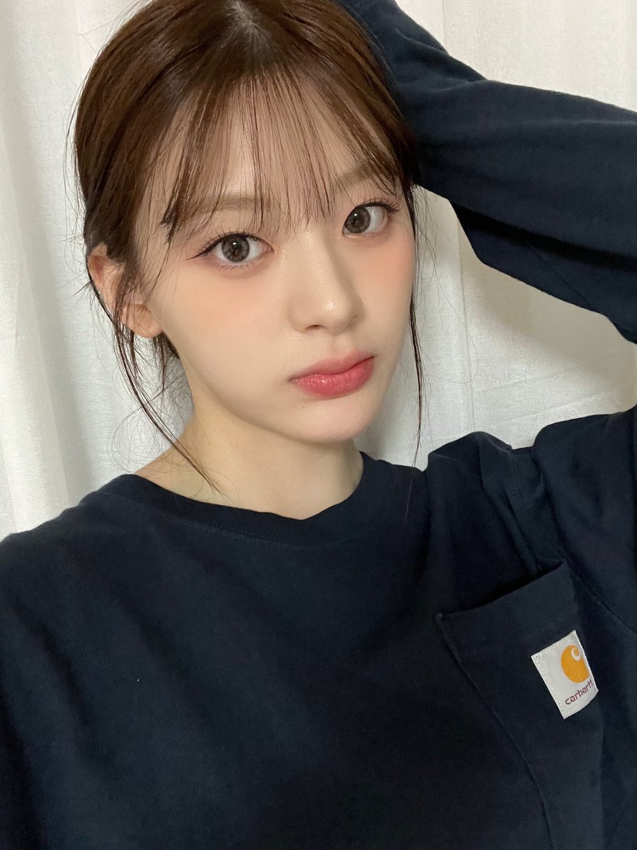 🦊💬
흰둥이

#STAYC #스테이씨 #Seeun #세은