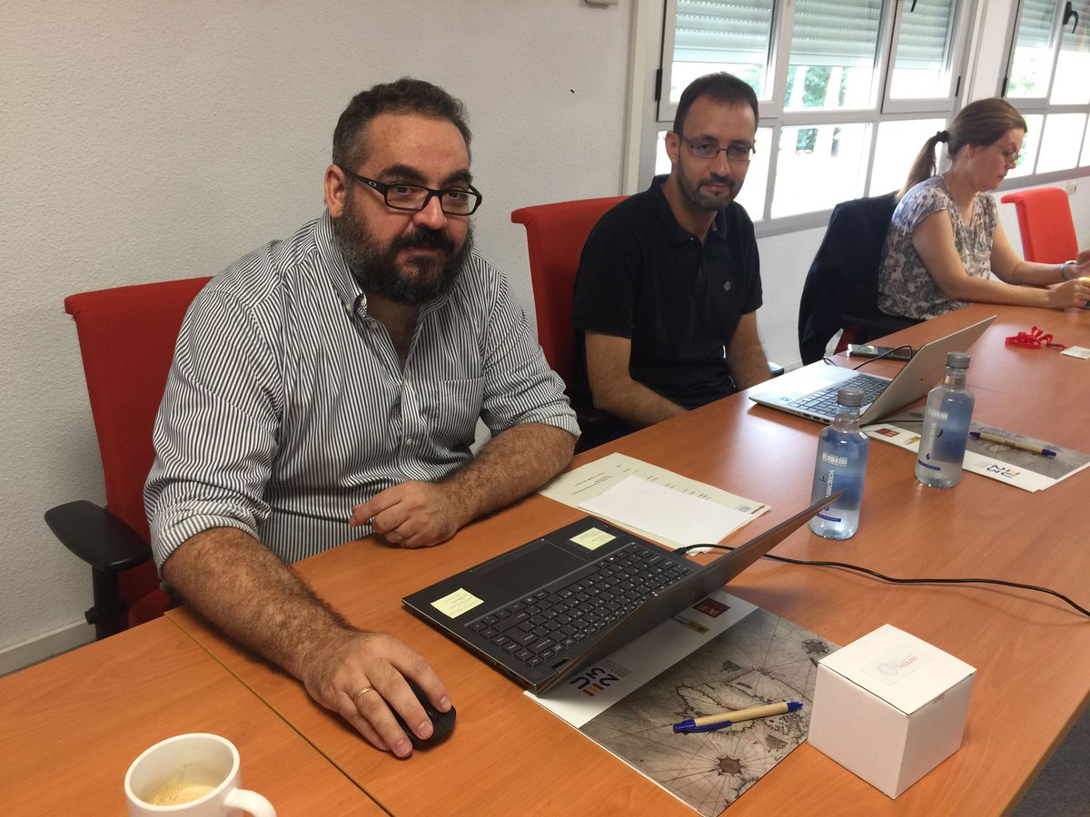 ArchivosEst's tweet photo. Ha inaugurado la reunión Ana López, subdirectora general de @ArchivosEst de @culturagob, y acuden Javier Requejo @JaviReq (#ARCHV), miembro del Governing Board, y Santiago Muriel @Iacobus_Santi (#SGAAEE), CM de España🧐 https://t.co/LOiF4OlTUO