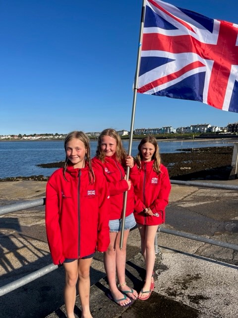 RLymYC's tweet image. TBT when Club Members Natalie, Ruby and Lizzie were in Ballyholme at the IODAI Irish Nationals to represent GBR in the Oppi Junior Team. It was an excellent week. Congratulations to Lizzie and Ruby, who finished in the top 10 overall in Junior Main Fleet. #tbt #teamlymo