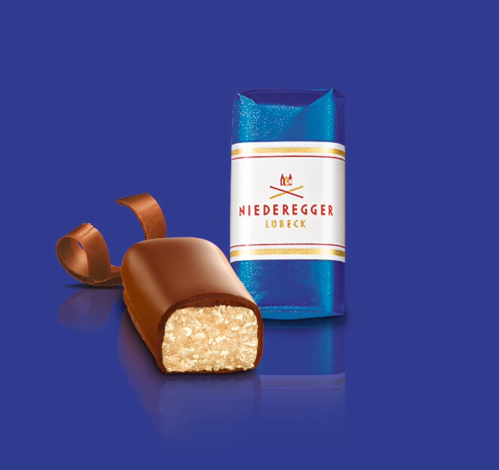 Good morning to our marzi-fans! 

We have a VIQ! Do you prefer MILK 💙 or DARK ❤️ chocolate mini loaves? Comment below with the relevant heart.

#Niederegger #Marzipan #Chocolate #Confectionery #poll
