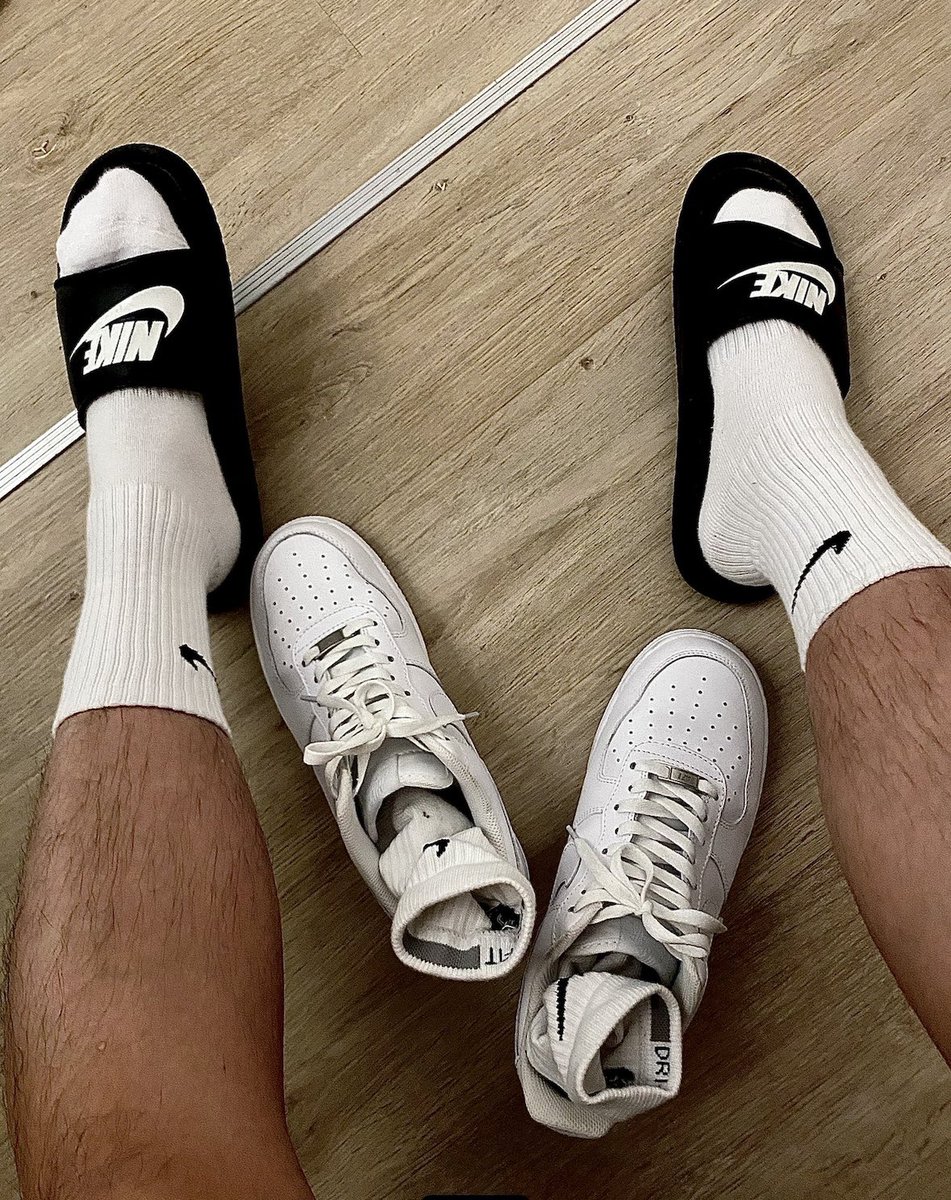 socksjobboy's tweet photo. @TWphotobook https://t.co/KNXncTeTAo