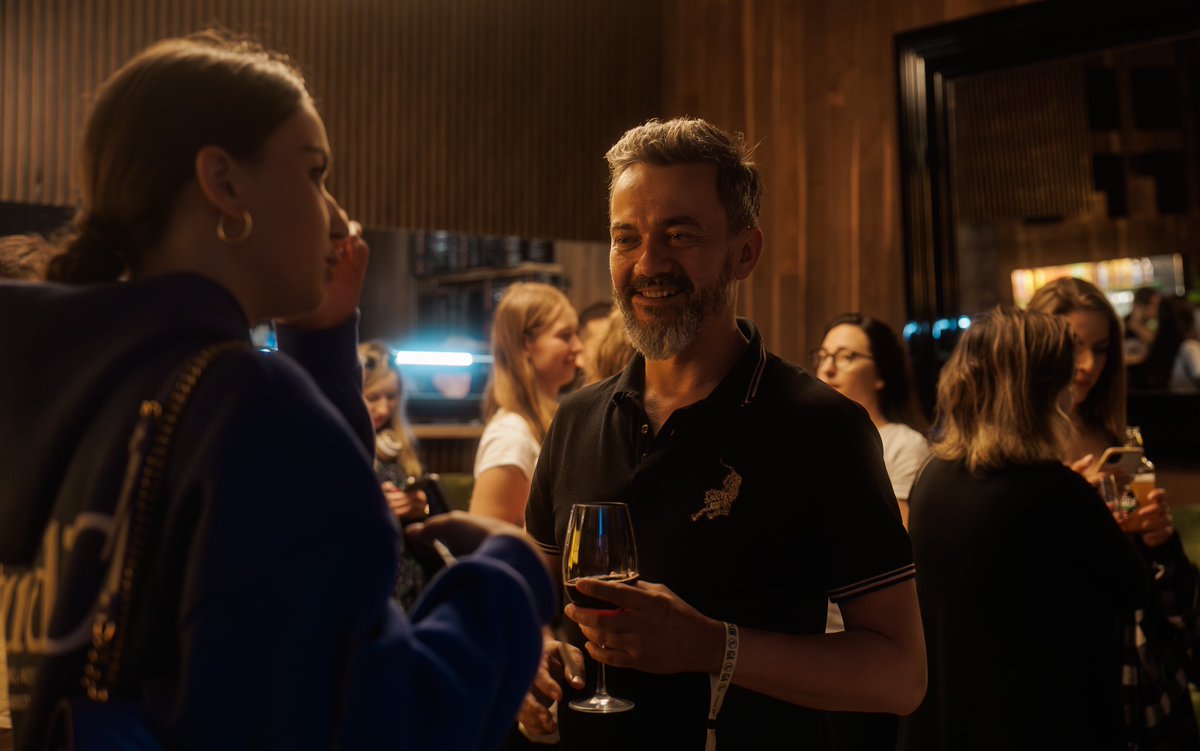 Once again, we go back to our last #networking #event. Thanks again to the participants for coming and willing to share their experiences and to General Partner <a href="/tokenomiapro/">AI Innovation As A Service | Tokenomia.pro</a> for support! 🥰 We have some good news! We have planned our next event in October - details soon! 🥳