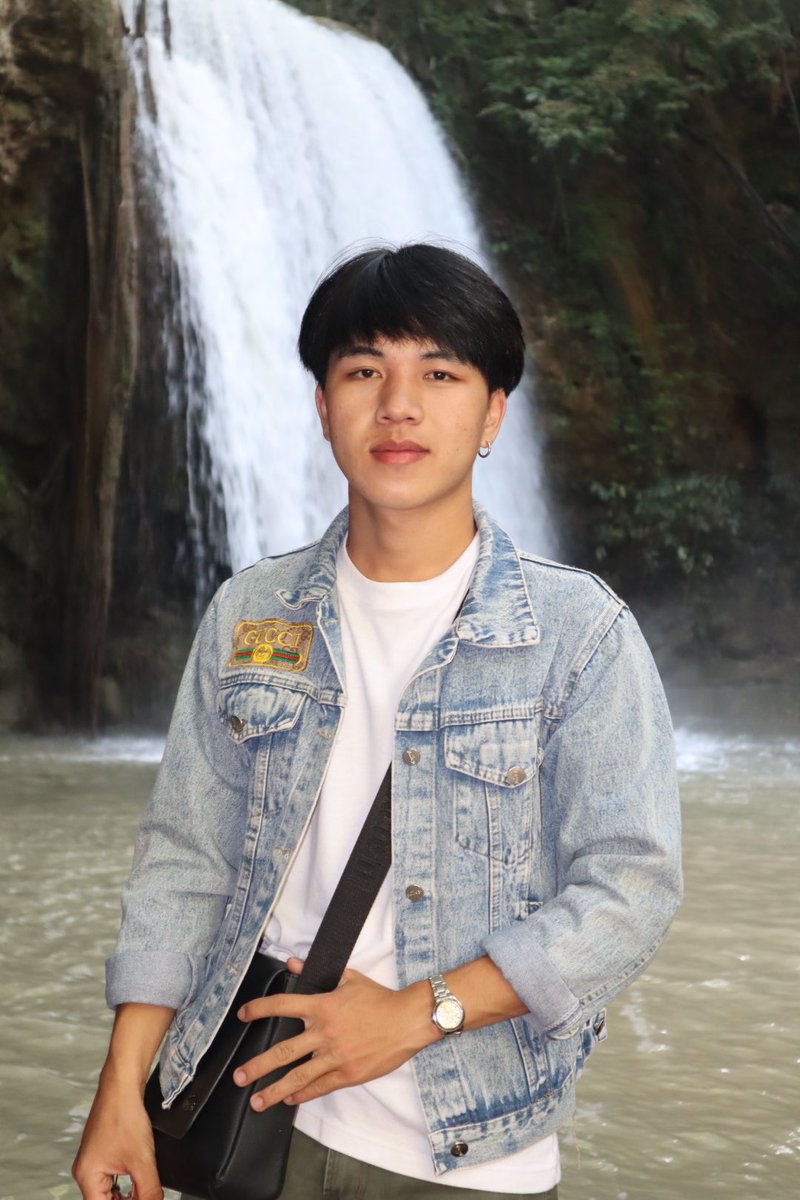 kosannn_73's tweet photo. 🕸️
 ถ้าเลือกผิด ก็แค่เลือกใหม่
#ตาก #แม่สอด
🐋🍓
🫧 https://t.co/Cxeknx7Izr