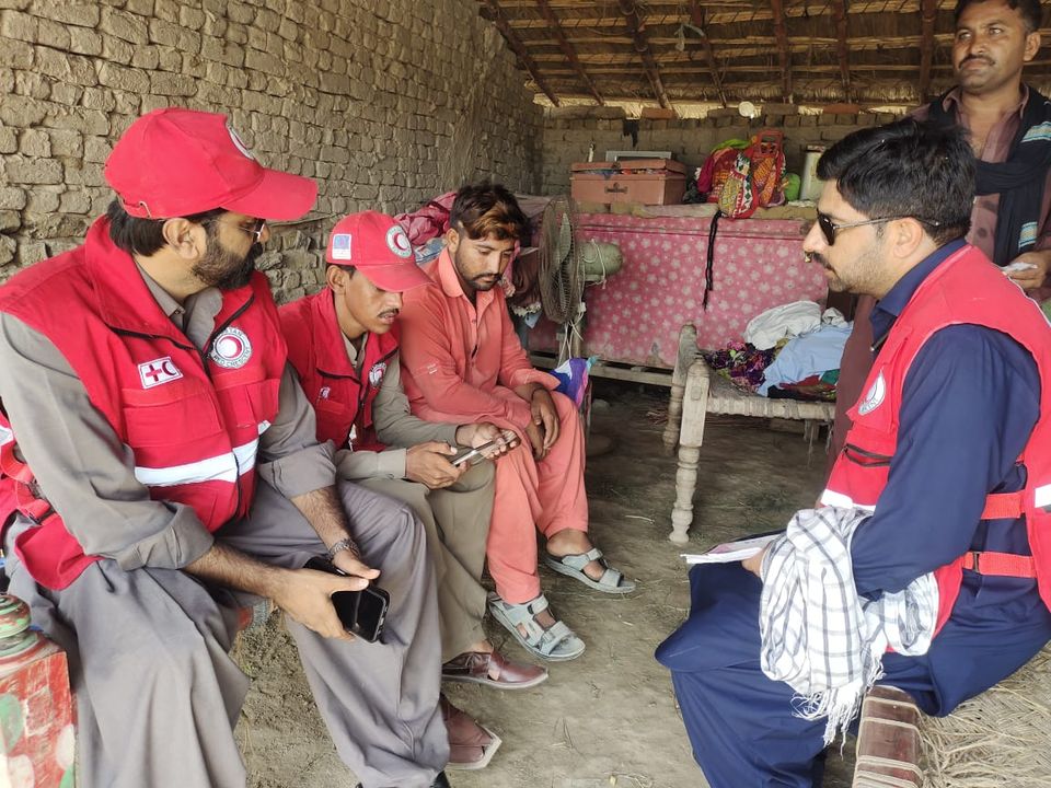 PRCS team is tirelessly working round the clock, day and night, to support flood-affected communities during the recovery phase.

A total of 508 BIR activities are underway, aimed at rebuilding lives and restoring hope in these #flood-affected areas.

#RecoveryTeam #FloodRelief