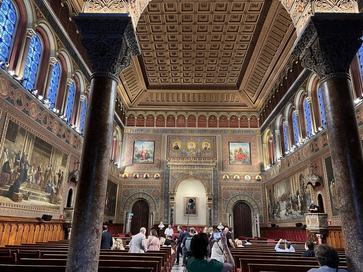 “This is not yet another project, but a long-term transformation process” says <a href="/MargSchinas/">Margaritis Schinas</a> at the II Forum on #EuropeanUniversities organised by @eu2023es. 

Ready for 2 days rich of exchanges &amp; learning! #Investmentpathway #Monitoringframework #legalstatus #europeandegree✨