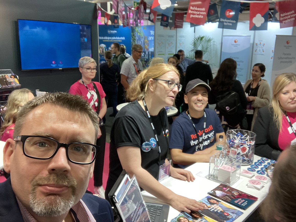 Tuu juttelemaan, jos olet <a href="/Kuntamarkkinat/">Kuntamarkkinat</a> mestoilla! <a href="/HDLsaatio/">Diakonissalaitos</a> @rinnekodit <a href="/vamosnuoret/">vamosnuoret</a> #0D1 -