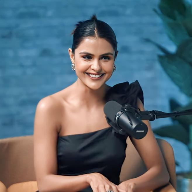 TeamPriyankaFC_'s tweet photo. The Intro of IV : "She has not been around since Decades but the Little Time she's been in this Industry, she did a lot of work &amp; Rose to the Stardom which no-one could have ever Imagined"

#PriyankaChaharChoudhary making us proud &amp; how ? 🥹♥️

#Zohrajabeen #PriyankaPaltan https://t.co/suLcXcVMvL