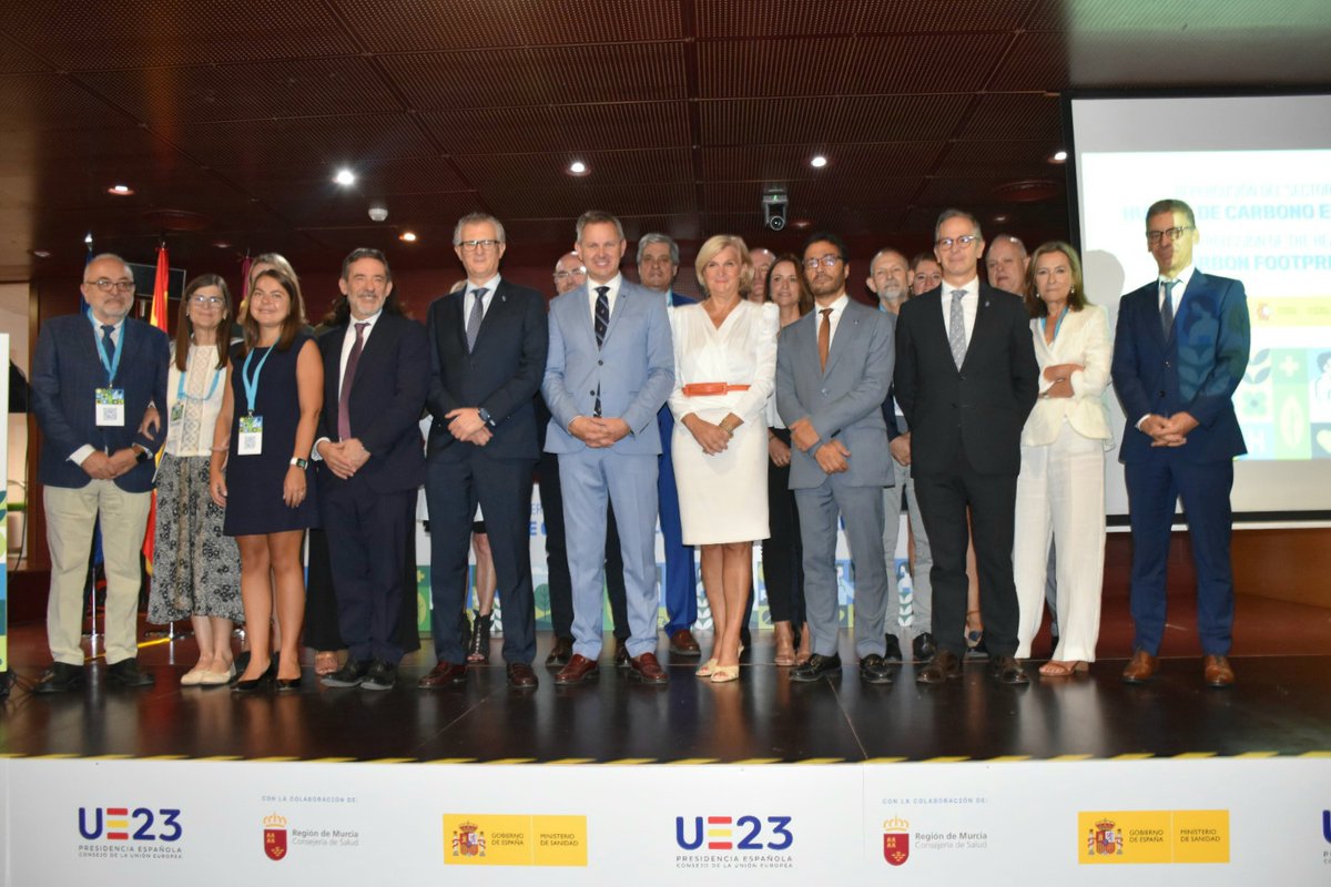 🔹También han participado Juan José Pedreño, consejero <a href="/Murciasalud/">Murciasalud</a>; la Dtra Departamento de Salud Pública y del Ambiente <a href="/WHO/">World Health Organization (WHO)</a>, <a href="/DrMariaNeira/">Dr Maria Neira</a>; el <a href="/DelegGobMurcia/">Delegación del Gobierno en la Región de Murcia</a>, Francisco Jiménez; y el subsecretario <a href="/mitecogob/">Transición Ecológica y Reto Demográfico</a>, Miguel Ángel González Suela

#EU2023ES