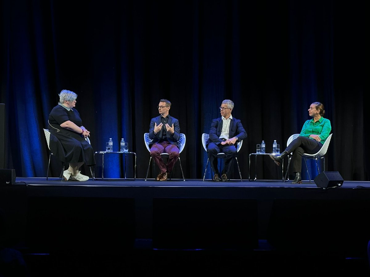 IntHealthAI's tweet image. “We should educate our patients and clinicians on what it means to trust AI tools” from the Taking a multidisciplinary approach to product development panel. 

#intelligenthealthai #saveliveswithai