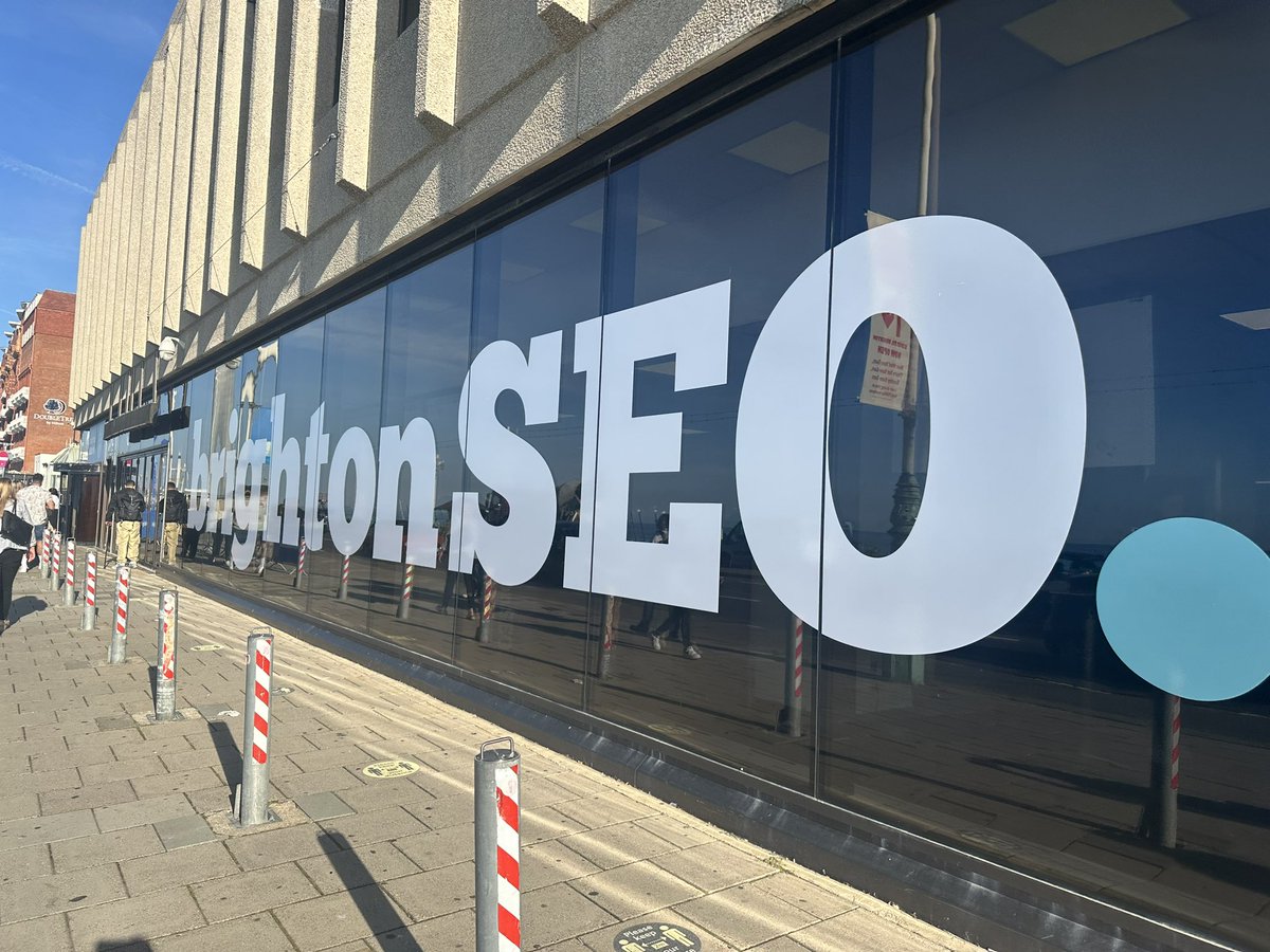 kohliaprajita's tweet photo. Back here for 2 days ! Happy much :) @brightonseo #BrightonSEO https://t.co/BXPvzD2fPG
