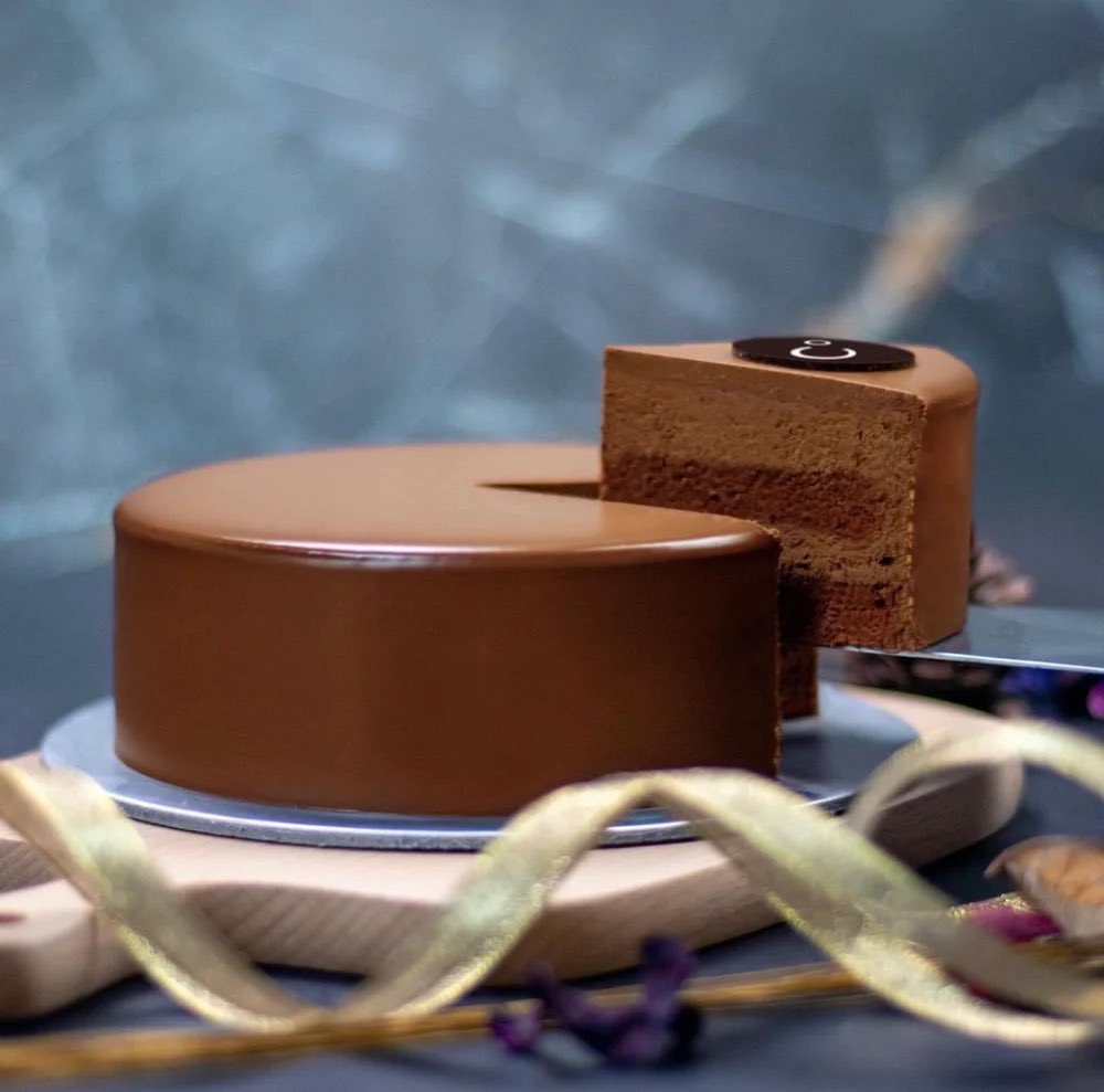 ◤　　　　　　　　　　◥ 　おとりよせネット様に
　チョコレートケーキを
　ご紹介いただきました ◣　　　　　　　　　　 ◢

お取り寄せの達人のオススメ！
チョコレートジャーナリスト
市川歩美さん＠ayumisroom の

いつも食べたいチョコ好きのためのチョコケーキ！→ s.otoriyose.net/tatsujin/om003…
