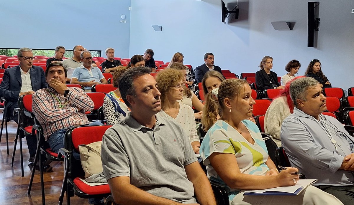 ALIP_Interprof's tweet image. 🧪 Partilhar o conhecimento e a experiência do trabalho que diariamente é desenvolvido no Laboratório Interprofissional do Leite foi o propósito do seminário que a @ALIP_interprof🥛organizou no âmbito da última edição da #AgroSemana.
#pelafileiraleiteira