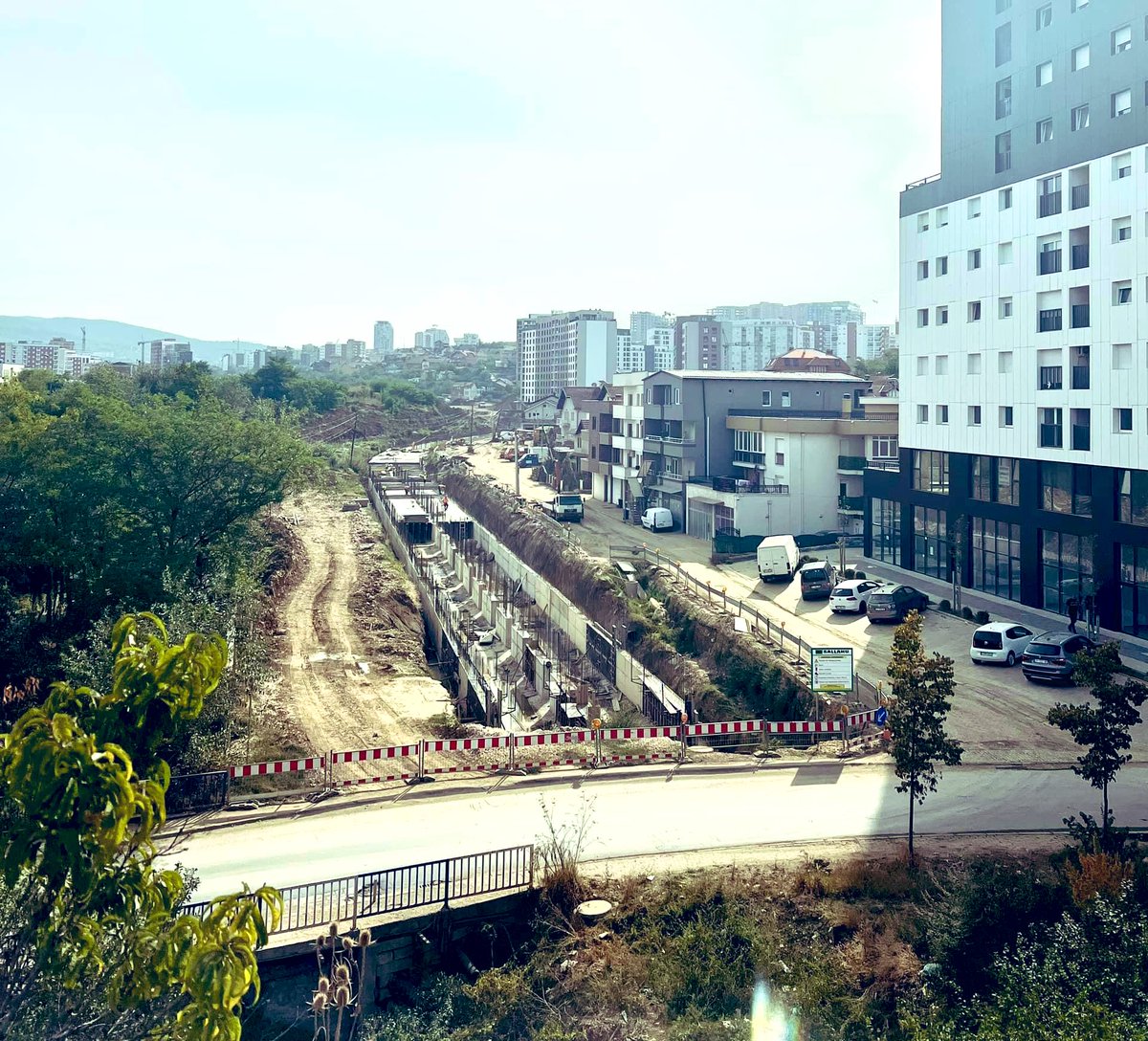 Rruga 'Jim Xhema' po vazhdon me ritëm shumë të mirë të punëve! 

#Kryeqyteti #Prishtina <a href="/perparim_rama/">Përparim Rama</a>