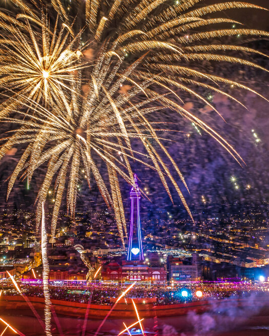 The first round of the spectacular World Fireworks Championship Blackpool, kicks off tomorrow night, Saturday 16 September. Take your place along the Promenade in time for the 8.30pm firing time and watch India battle it out in the skies. ℹ️ bit.ly/fireworksblack…
