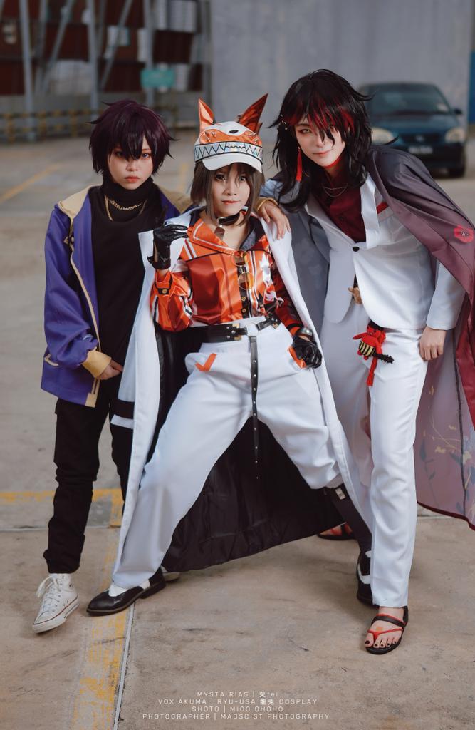ku_akaane7's tweet photo. This is actually our very 1st and last shot of Vox with his bottoms set. I mean, it's not because Mysta is graduating but because I already sold his costume. So yea. 👍🏻
Mysta Rias: @yingfei44
Vox Akuma: @mecha_nemuiyo
Shoto: @Mananan0o1
#NIJISANJI #VoxAkuma #mystarias #shxto https://t.co/eMmUJFH4VE