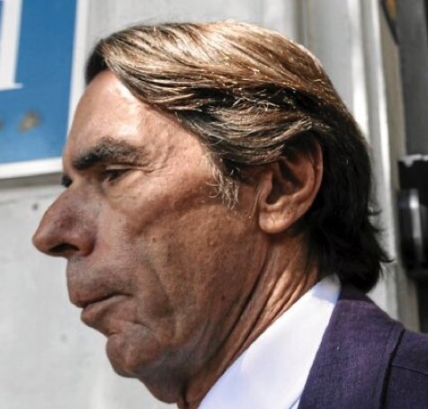 Arezno's tweet photo. Aznar se ha convertido en su guiñol. https://t.co/WFjcCvUjwh