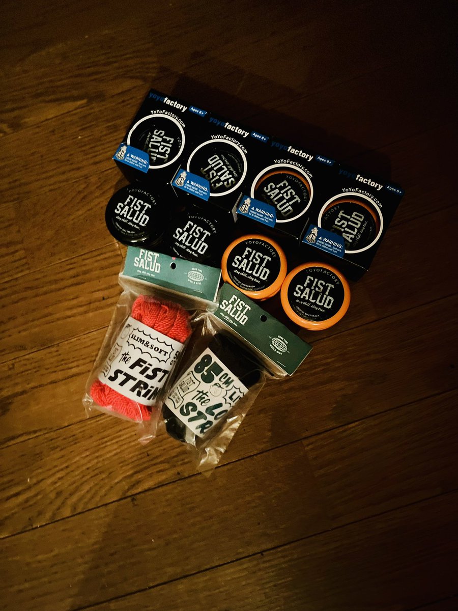 co1low441's tweet image. 丁度SALEやってたから、720とストリングをストック用にGET👍
#fiststring #fistsalud #ヨーヨー