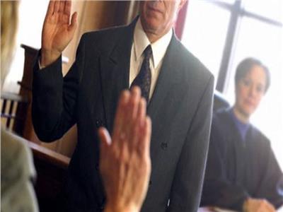 شهادة الزوجة ضد الزوج والعكس لا تقبل ولا يجوز لأحد الزوجين أن يفشي بغير رضاء الآخر ما أبلغه إليه أثناء الزوجية ولو بعد الطلاق

المادة ٤٠ من قانون الإثبات في المعاملات المدنية والتجارية

#هاشتاق_قانون
#قانون
#اكسبلور
#AppleEvent
#عُمان
#محامي
#صلالة
#سناب
#ريلز