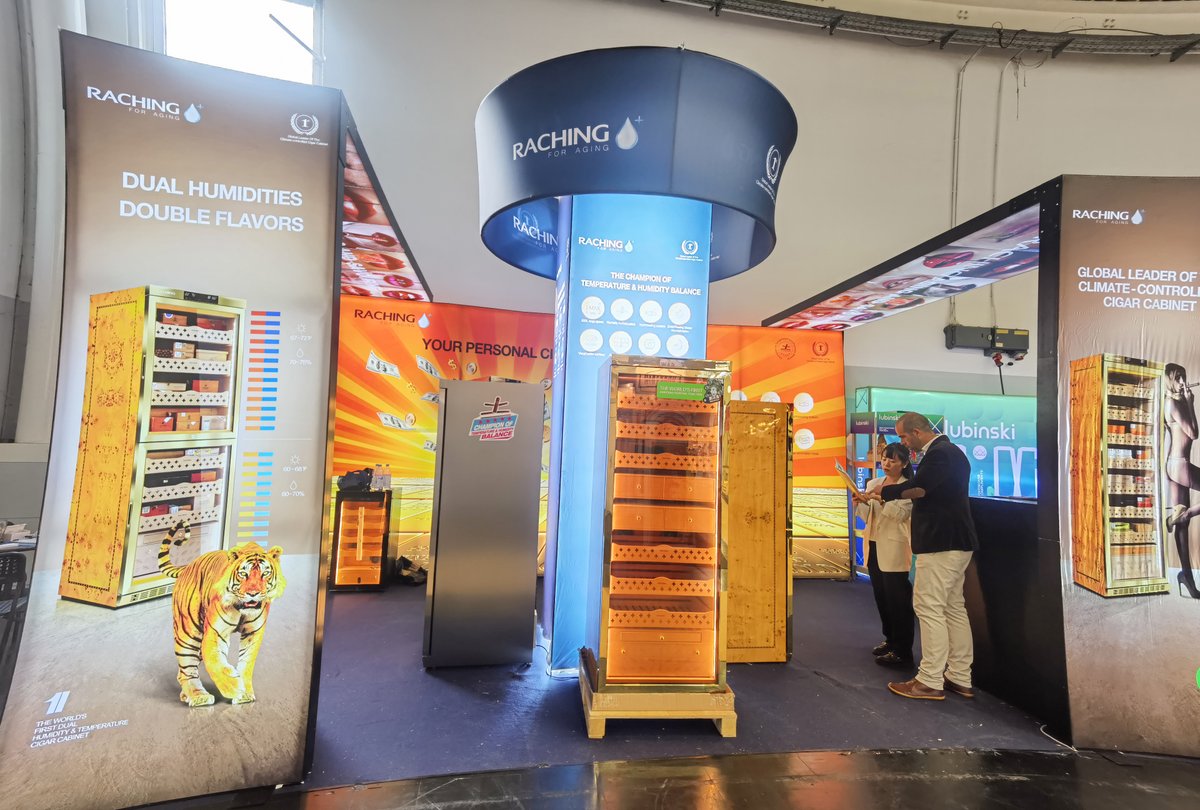 RachingOfficial's tweet image. Everything is ready! Come and visit us. Lots of new walk-in cigar humidors will be here.  Booth No. 7.c28 

#InterTabac #rachinghumidor #raching #cigarhumidor