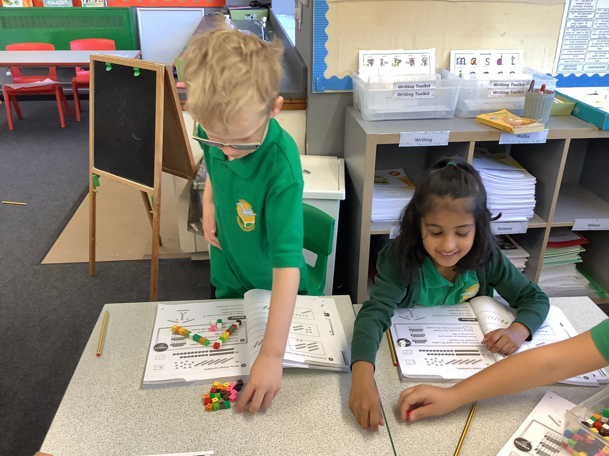 Misbourne_WPA's tweet image. Amazing focus and teamwork in maths this morning! #WatersideMaths