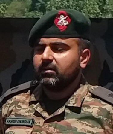 mananbhattnavy's tweet photo. Saluting the supreme sacrifices of Rifleman Ravi, Col Manpreet Singh, Maj Aashish Dhonchak and DSP Humayun Bhat and the Canine Warrior Kent. It's the #CostOfFreedom that we must respect.
#adgpi
#Northern_comd https://t.co/1gHlUvbKqQ