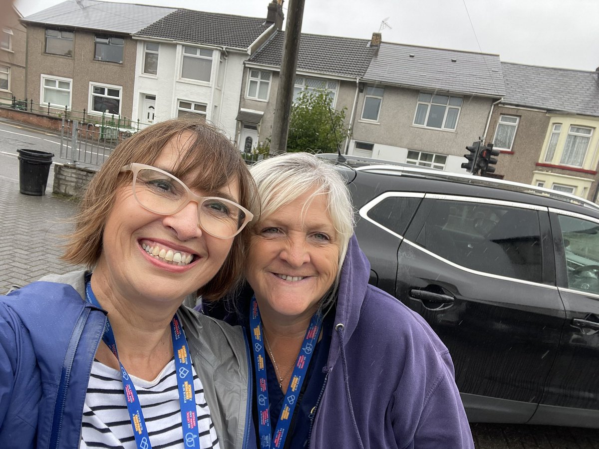 Early morning start on breakfast run with Tracy, CNS for Homeless and Vulnerable Groups. Grateful to colleagues @TheWallich for letting me tag along. Fab to see Tracy’s creativity in meeting people’s healthcare needs. Reminded me of my old substance misuse clinical days.