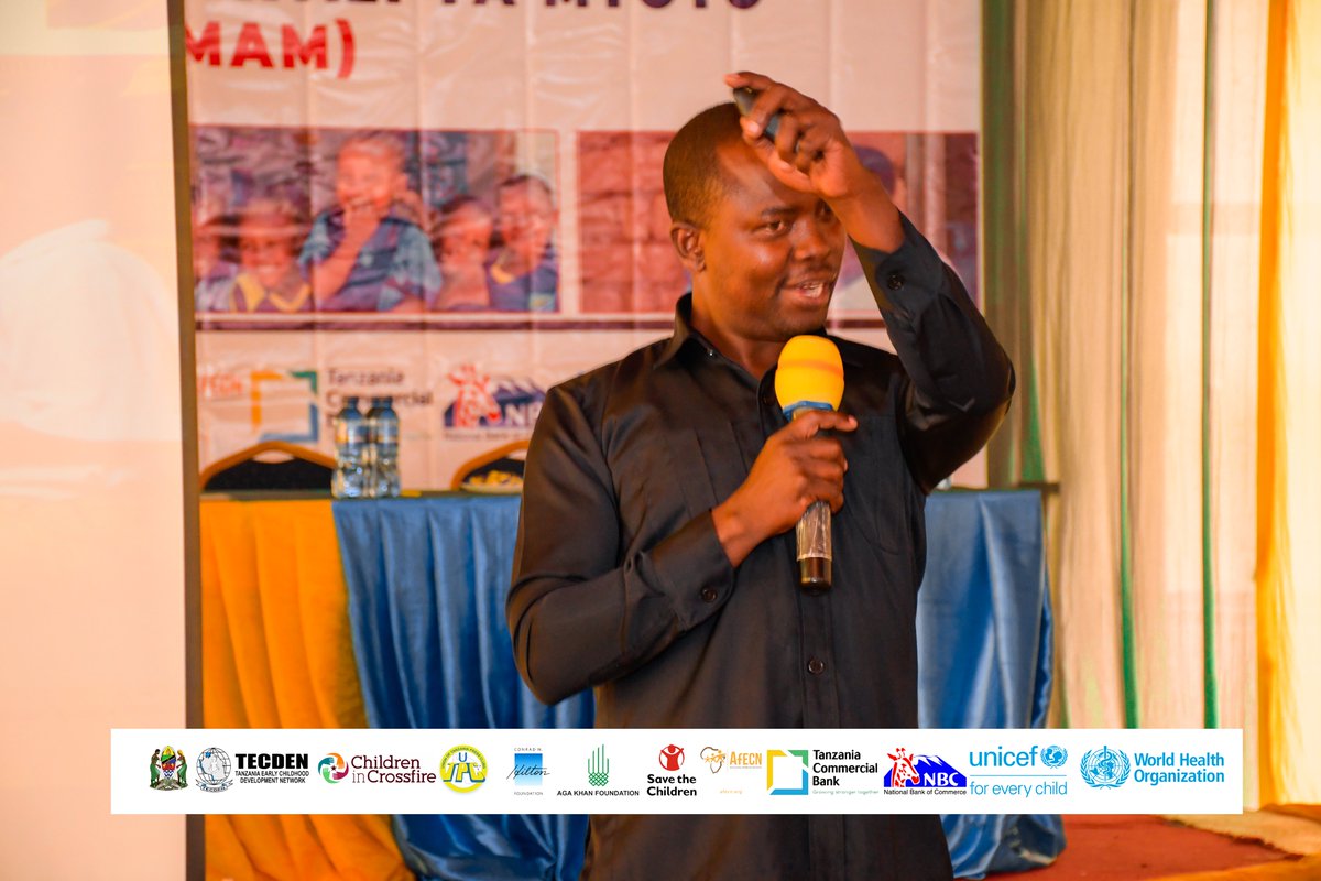 UwodoTanzania's tweet photo. "Katika ukuaji wa mtoto  akili yake ina shika vitu kwa haraka na kuvitunza kwa muda mrefu"_Mwezeshaji Christopher Peter toka Asas ya TECDEN.

 #TAMISEMI #mtotokwanza #maendeleoyajamii 
@uwodotanzania @maendeleoyajamii @tanzaniaecdnetwork @children_in_crossfire @hiltonfoundation https://t.co/3AbR7uuXlm