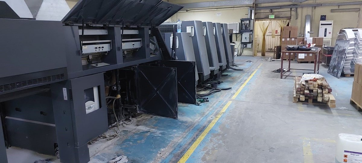 aahtrdg's tweet photo. We succeed to shifting and Installing used Heidelberg sheetfed offset machines and other 15 machines to one of  the customer in Qatar Market.
Model: CD 74-4+L / SM 102-5 and Print finishing machines. https://t.co/U0bRftfZKs
