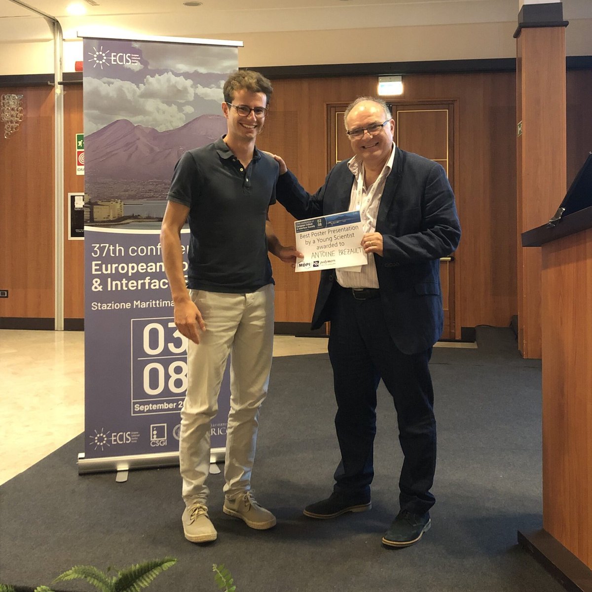 Nicolas Sanson (@nicolas__sanson) on Twitter photo 🏅Congratulations to Antoine for winning the best poster award at <a href="/ECIS2023/">ecis2023 European Colloid & Interface Society Conf</a> conference
📌Keep in touch; the paper is coming soon
<a href="/SIMM_Lab/">SIMM Laboratory</a> <a href="/ESPCI_Paris/">ESPCI Paris - PSL</a> <a href="/Sorbonne_Univ_/">Sorbonne Université</a> <a href="/CRPP_Bx/">Centre de Recherche Paul Pascal</a> 🏅Congratulations to Antoine for winning the best poster award at <a href="/ECIS2023/">ecis2023 European Colloid & Interface Society Conf</a> conference
📌Keep in touch; the paper is coming soon
<a href="/SIMM_Lab/">SIMM Laboratory</a> <a href="/ESPCI_Paris/">ESPCI Paris - PSL</a> <a href="/Sorbonne_Univ_/">Sorbonne Université</a> <a href="/CRPP_Bx/">Centre de Recherche Paul Pascal</a>