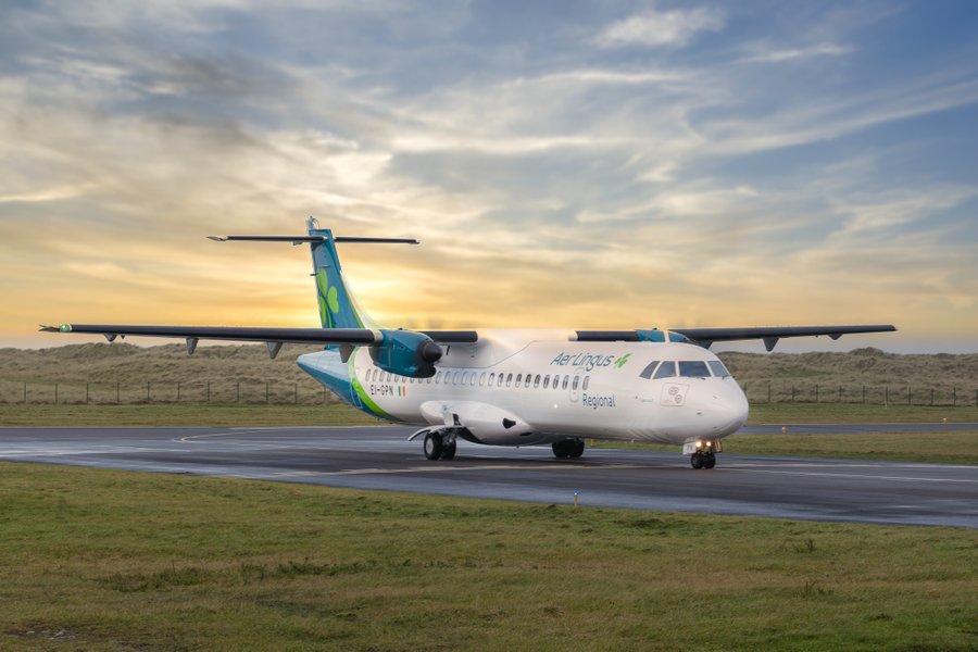 To celebrate #LoveDonegalDay, we’re giving away two return flights between Dublin and Donegal! ☘️
Follow &amp; retweet to enter. Winner chosen tomorrow! ✈️
Best of luck! ☘️