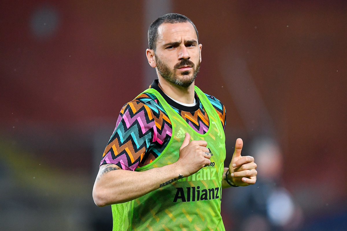 FabrizioRomano's tweet photo. Bonucci: “Juventus directors told me on July 13 that I was out of their project after many rumors on newspapers — this was the biggest humiliation I’ve suffered at Juventus”, told Mediaset.

“This happened after more than 500 games as Juventus player”. ⚪️⚫️⚠️ https://t.co/yhE7Idjekd